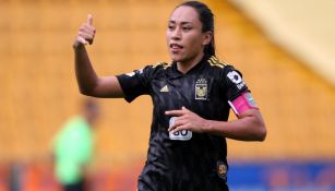 Liliana Mercado en festejo con Tigres