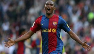 Samuel Eto'o jugando con Barcelona