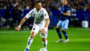 Javier Hernández durante un partido con LA Galaxy