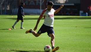 Oribe en un entrenamiento de Chivas