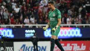 Raúl Gudiño en partido con Guadalajara