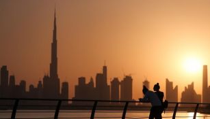 Burj Khalifa, rascacielos de Dubai, proyectó la bandera de México por la independencia 