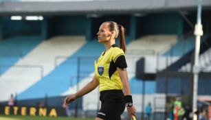 Mariana de Almeida en partido de la Libertadores