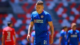 Jonathan Rodríguez, delantero de Cruz Azul, en lamento