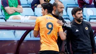 Jiménez y Espírito Santo durante un partido de Wolves