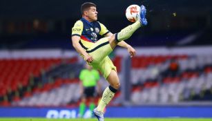 Richard Sánchez en acción con América