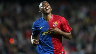 Samuel Eto'o jugando con Barcelona