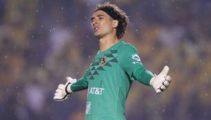 Guillermo Ochoa, portero del América