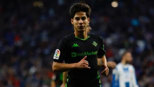 Lainez en un juego de del Betis