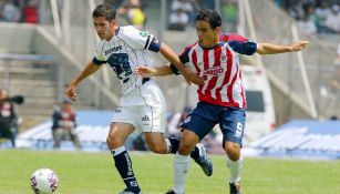 Israel Castro disputó el Pumas vs Chivas con ambas playeras