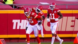 Los Chiefs aplastaron 35-9 a los Jets