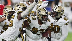 Jugadores de los Saints celebran ante Tampa Bay