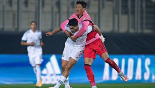 Raúl Jiménez en el partido ante Corea del Sur