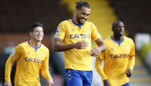 Calvert-Lewin celebrando su gol con Everton