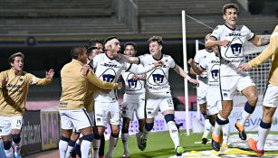 Pumas celebrando el pase a la Final