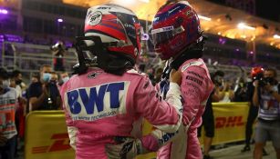 Stroll y Checo Pérez celebran tras GP de Sakhir