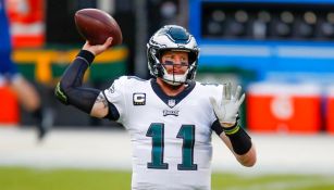 Eagles: Carson Wentz, a la banca; Jalen Hurts, nombrado QB titular