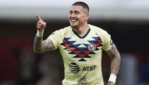 Nico Castillo durante un partido con América