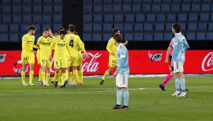 Jugadores del Celta se lamentan tras un gol