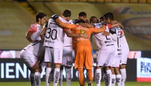 Jugadores del Atlas previo a un partido