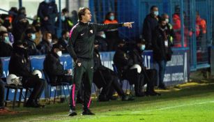 Lopetegui dirigiendo un partido