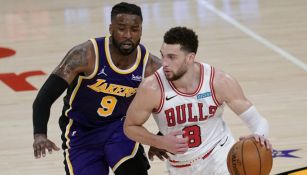 Acción en el Lakers vs Bulls