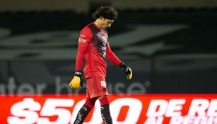 Memo Ochoa en un partido con América 