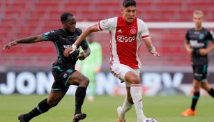 Edson Álvarez en un partido del Ajax