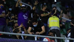 Aficionados en el partido entre Mazatlán y Necaxa