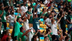 Aficionados del Palmerias en el Maracaná en la Final de la Copa Libertadores