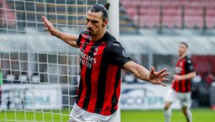 Zlatan Ibrahimovic en celebración con el Milan