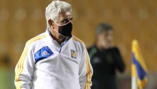 Tuca Ferretti, en acción con Tigres