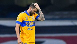 André-Pierre Gignac se lamenta en partido con Tigres 