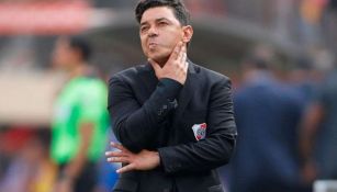 Marcelo Gallardo dirigiendo