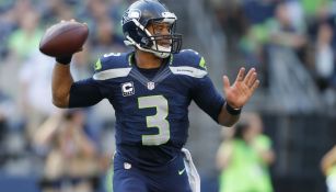 Russell Wilson durante un partido con Seahawks