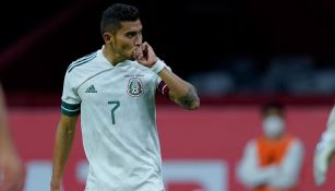 Orbelín festeja su gol con el Tri