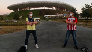 Aficionados de América y Chivas en el Estadio Akron