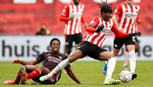 PSV y el Feyenoord empataron a un gol en la Eredivisie