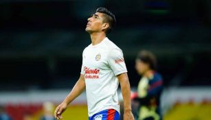 José Madueña previo a un partido de Chivas