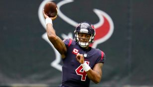 Deshaun Watson durante un partido con Texans