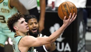 LaMelo Ball, en choque contra los Clippers