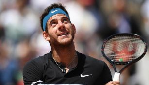 Juan Martín del Potro mira al cielo tras triunfo