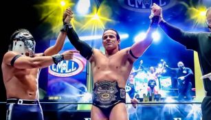 Volador Jr reconocido por Bandido tras su victoria 