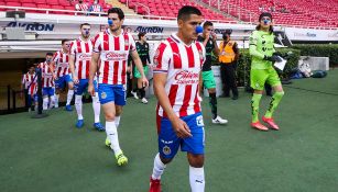 Jugadores de Chivas previo al partido ante Santos