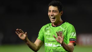 Francisco Contreras celebrando un gol con Juárez