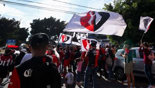 Atlas: Aficionados rojinegros 'invaden' Mazatlán previo al partido