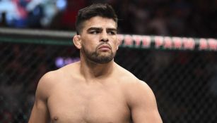 Kelvin Gastelum en pelea