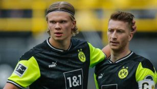 Haaland y Reus en festejo con el Dortmund