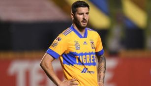 Gignac durante un partido con Tigres