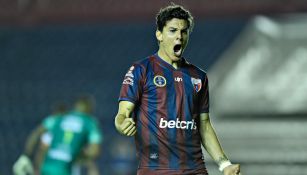 Jugadores del Atlante en festejo de gol